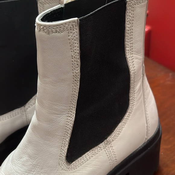 Enjoiya Dana White Leather Heeled Ankle Boots size 6.5 US 37 EUC - Picture 5 of 14